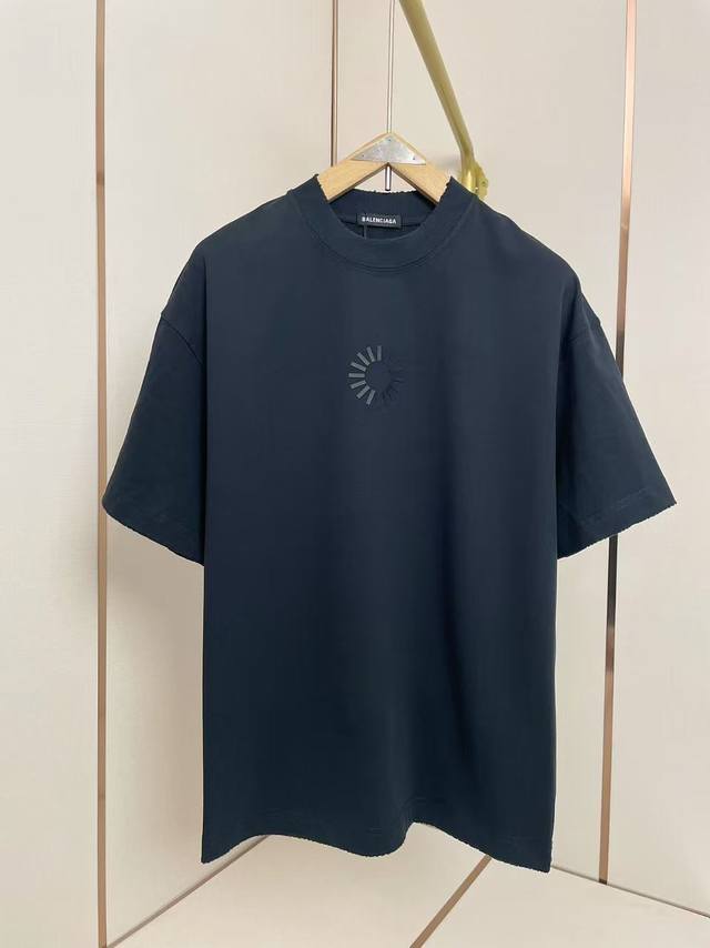 Balenciaga 2025 new signal T-shirt with three-dimensional printing on the front