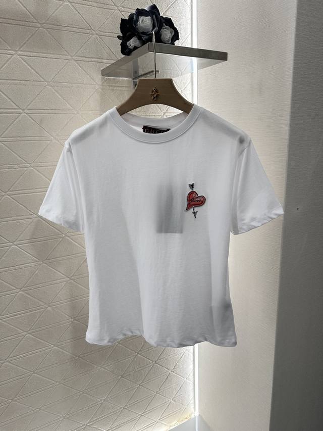 Gucc*2025 New arrivals Round neck embroidered heart Customized Yb mercerized cot