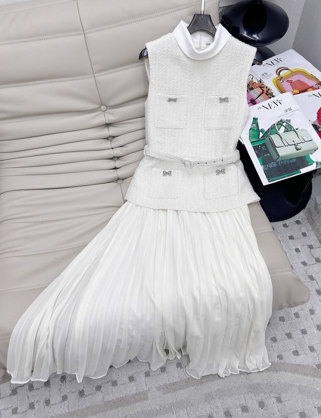 25Ss Fashionable and elegant dress, Chanel style fake two-piece design, slim Hep