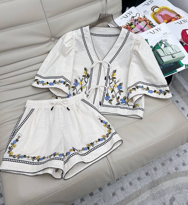 25Ss New embroidered loose top with high waist shorts, two-piece set. Relaxed su