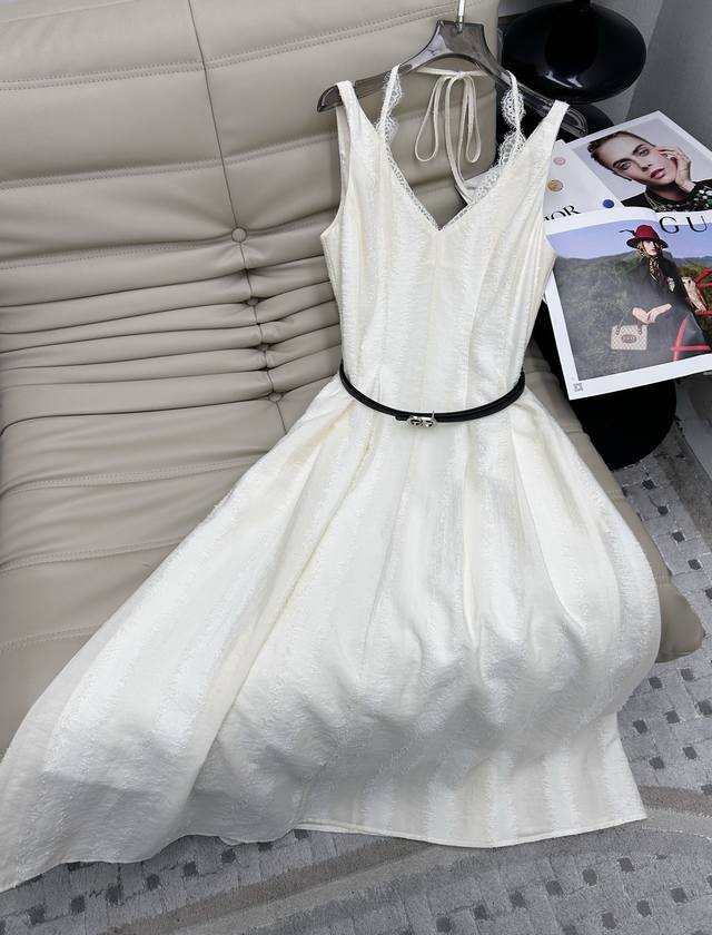 High-end custom 2025 new V-neck waist slimming dress, fine workmanship, high-en