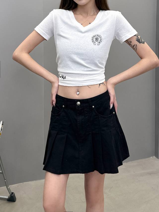 Chloe Hearts | New casual short skirt, garment washing process plus pleated sty