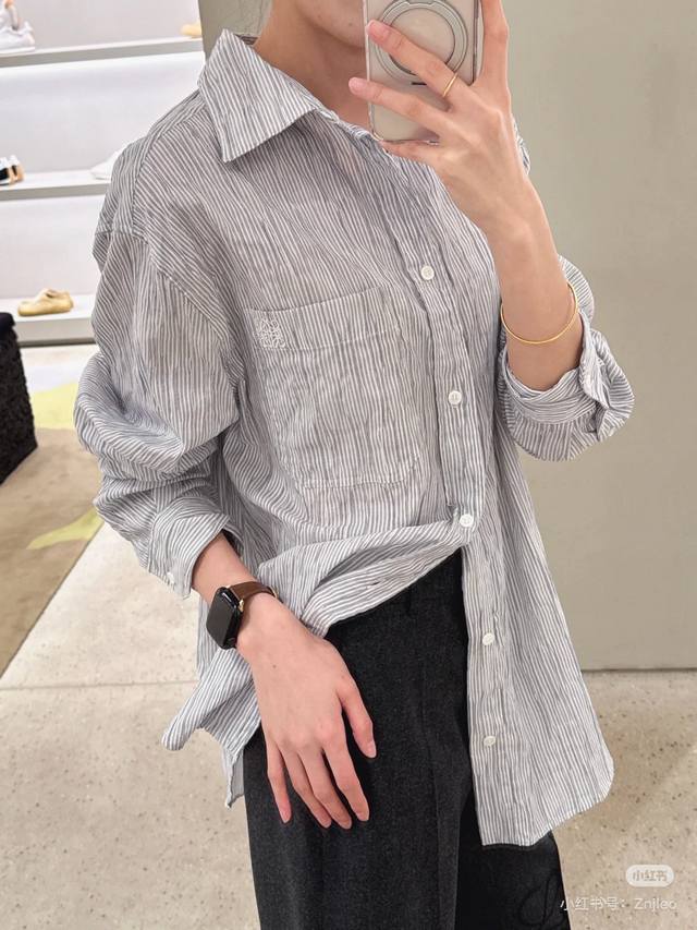 25New textured pleated shirt Paula'S series is so beautiful~ It can be paired wi