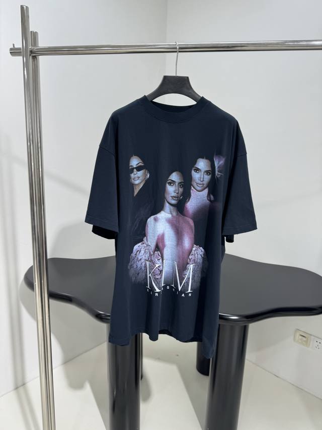 New Kim Kardashian celebrity series Contoured men's T-shirt Homologous plain ya