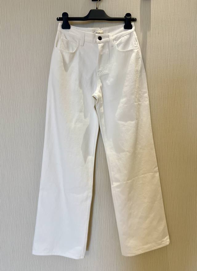 The R Minimalist white jeans Simple fasteners Pure color, classic and versatile