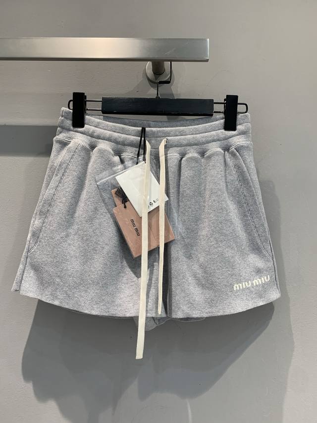 New arrival, original photos, Piupi*2025 early autumn new style letter logo elas