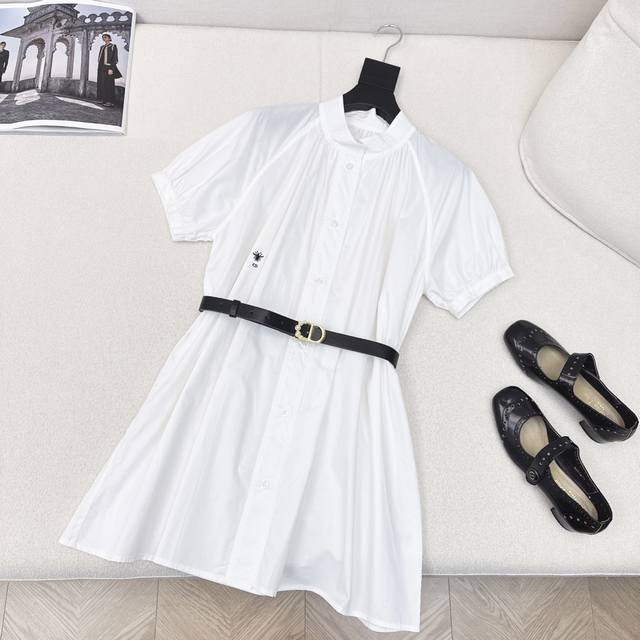 A shirt dress that looks good on everyone Cd 25Ss The latest spring and summer