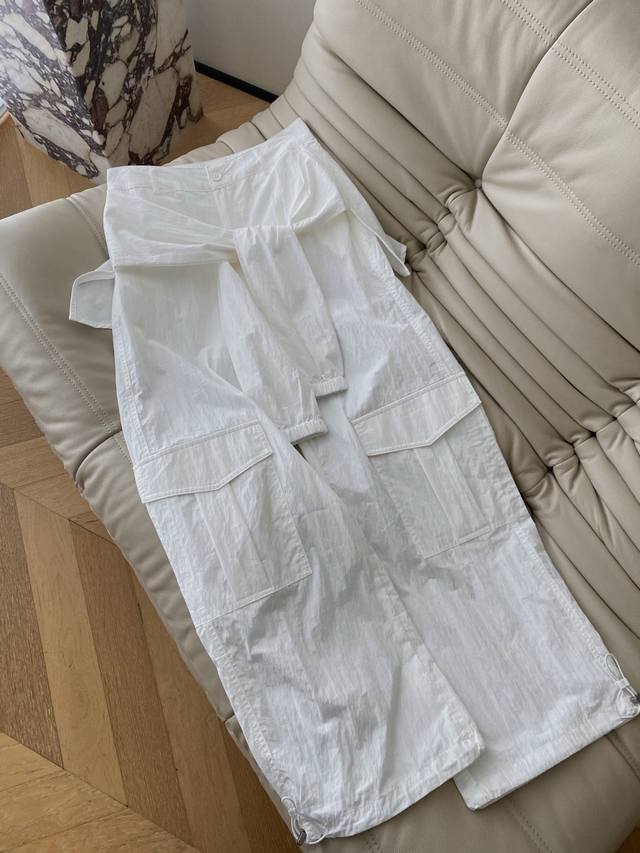 25Ss Spring and summer sleeve-bound one-piece culottes layered overalls Fun laye