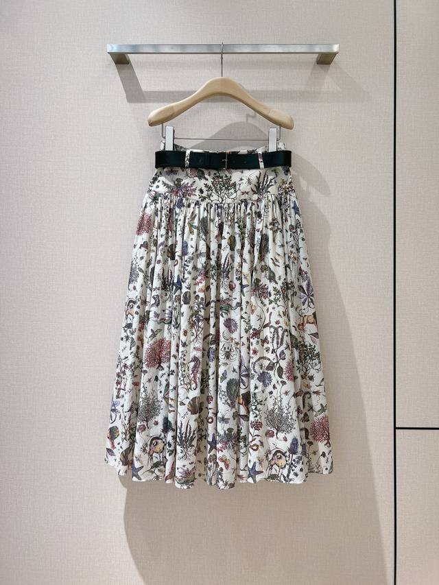 Dio*R25 Early Spring New Skirt Nature-colored floral print skirt, wide high wais
