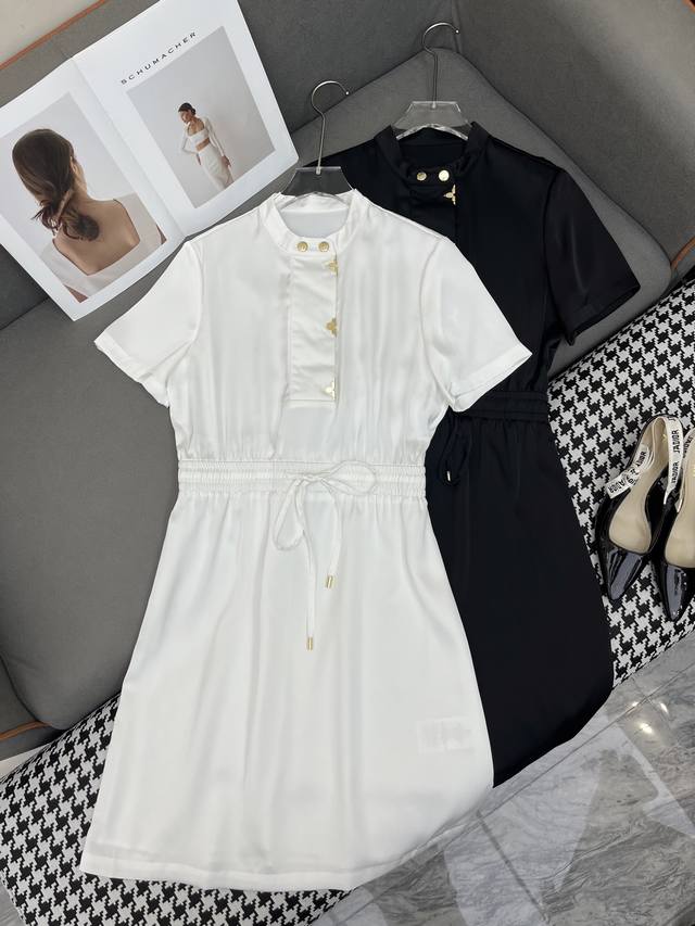 Louis Vuitto* 25Ss new round neck dress with metal petals decoration, simple and