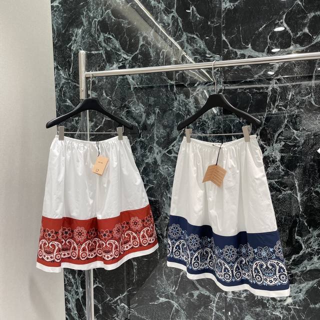 Miu 25 summer new printed skirt with cashew flower print on the hem, full of art