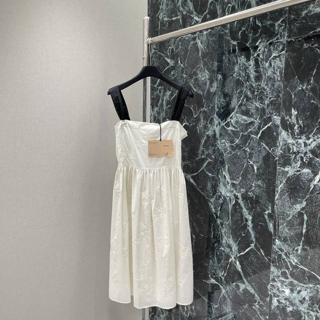 Miu 25 summer new embroidered flower suspender dress Miu style girl outfit! Inte