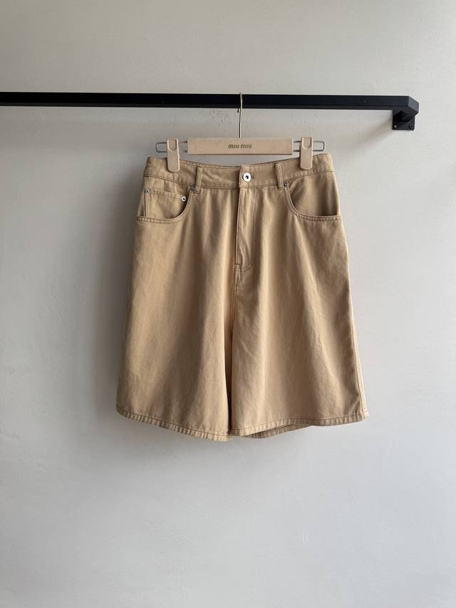 Miumi* 25Ss Spring and summer new high waist denim shorts. Original development!