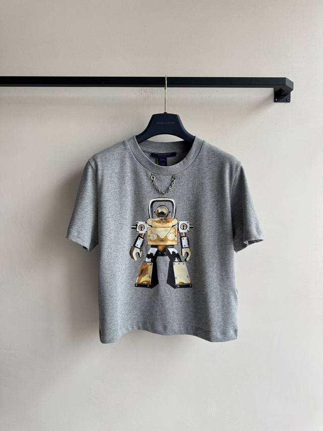 Louisvuitto* new style, robot pattern short T-shirt SML. DDD