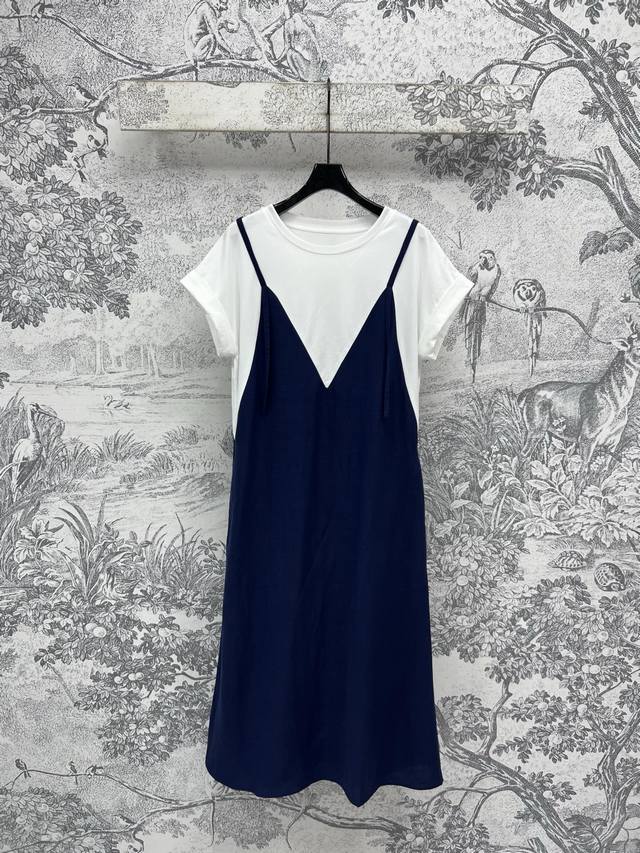 25 Summer new blue and white short-sleeved T-shirt + tassel wide-leg pants + blu