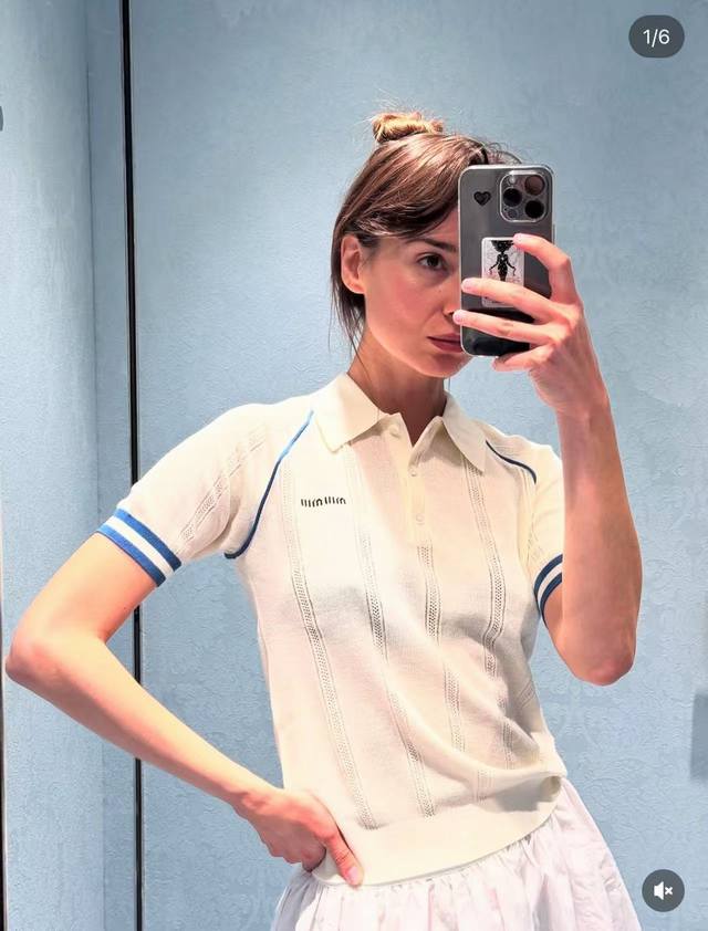 New [P]! Latest Miu 25New jacquard logo knitted short-sleeved Polo top. Size: S