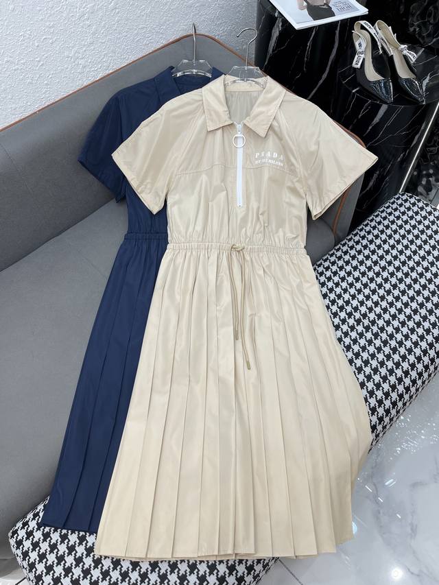 Prad* 25Ss New short-sleeved dress made of nylon fabric, drawstring waist, pleat