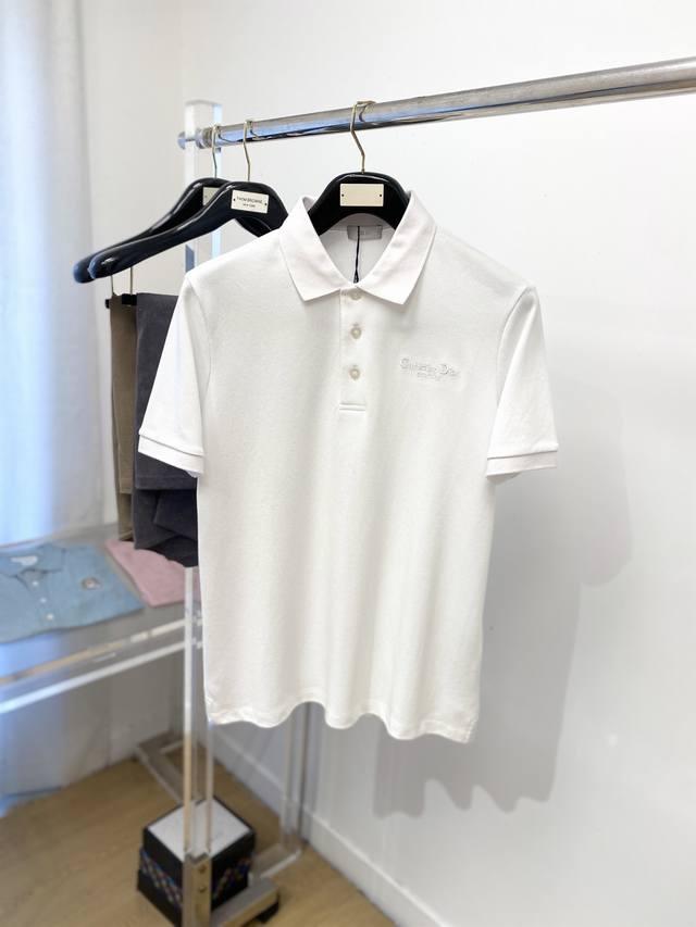Dior, the latest short-sleeved T-shirt in 2025, handsome and fashionable, with e