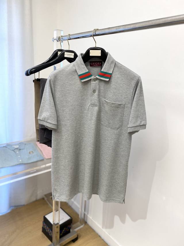 Gucci, 2025 latest short-sleeved T-shirt, handsome and fashionable, original acc