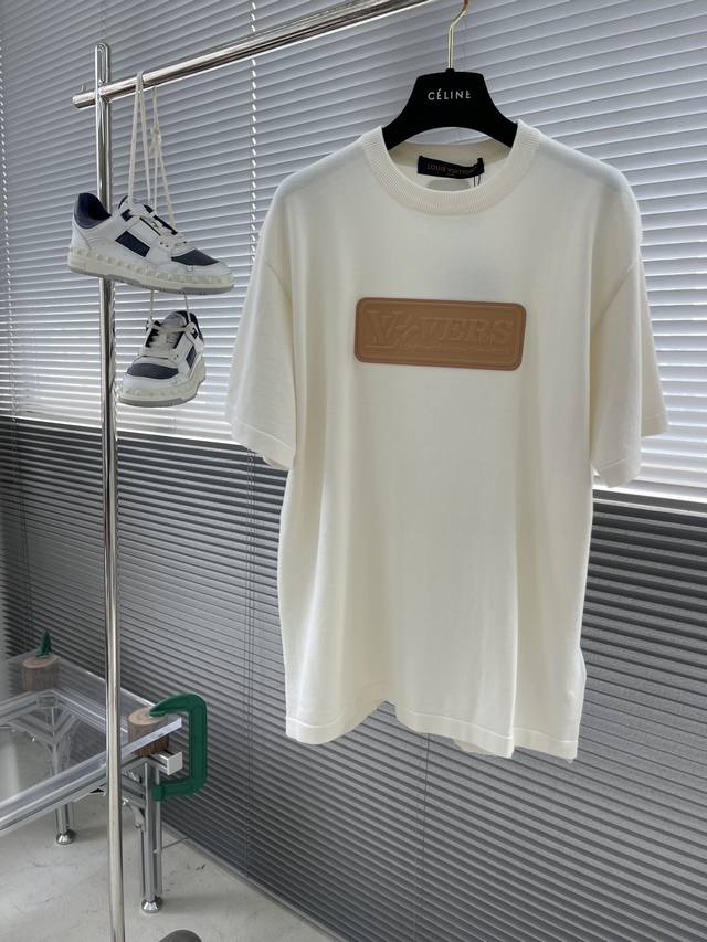 Donkey 25Ss new short-sleeved crew neck sweater is made of soft cotton knit, an