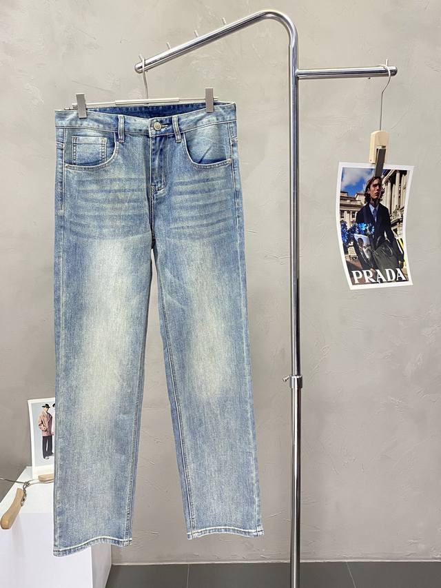 Louis Vuitton exclusive new casual straight jeans high-end version counter custo