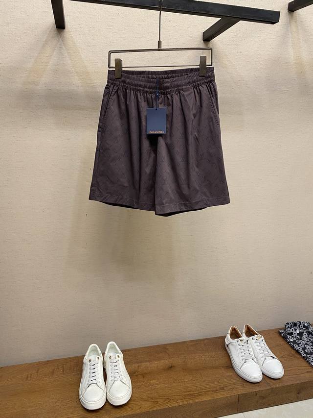 LvLouis From the Spring/Summer 2025 runway, these shorts are embossed with a tro