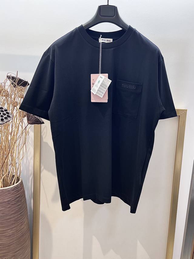 Size: SML Xl Black and white unisex style Miu Miu Miu's all-match pocket embroid