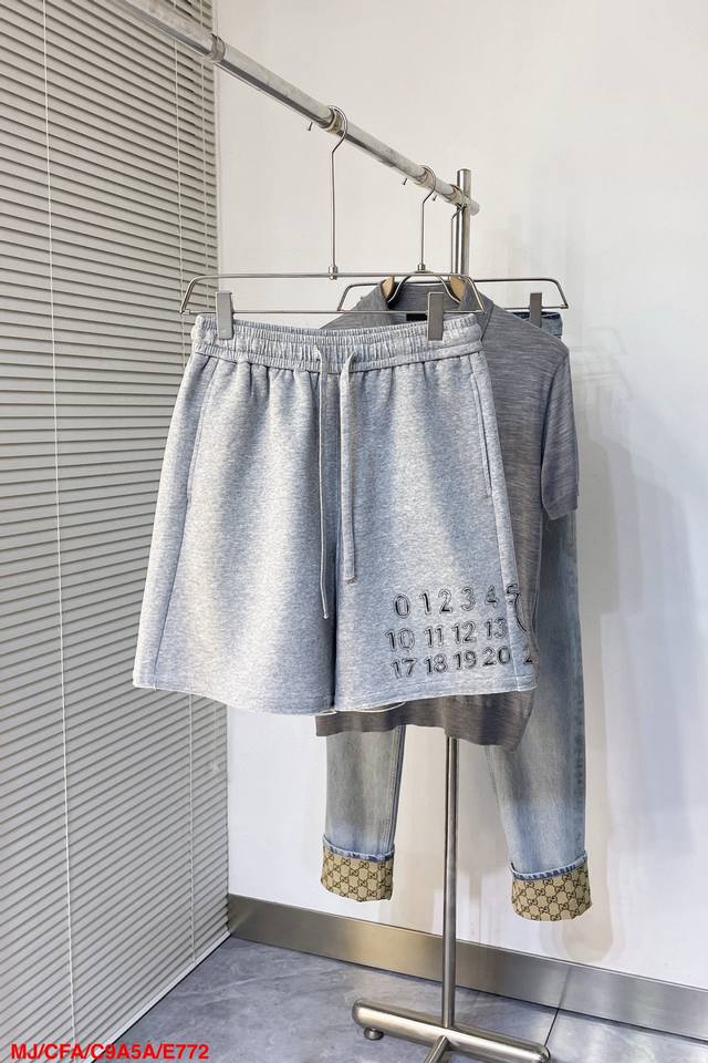 E772 Mj Margiela 2025 summer new men's casual shorts, high-end custom fabrics, b