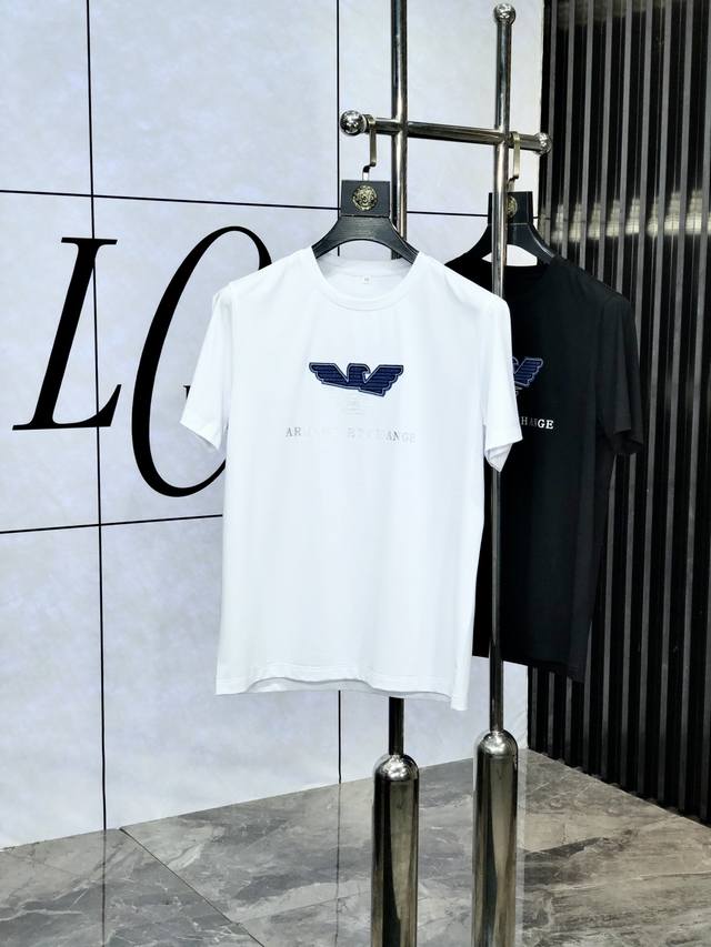 Armani. Wearing 220 pounds. 2025 Spring and Summer New Fashion Round Neck Short