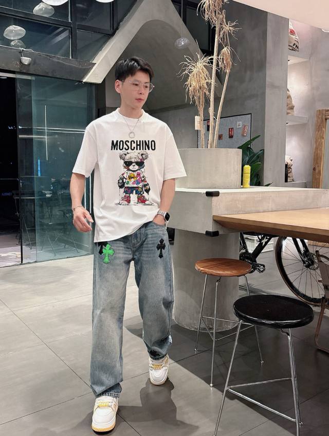 Moschino 2025 Spring and Summer New Products New Three Standards Complete Merce