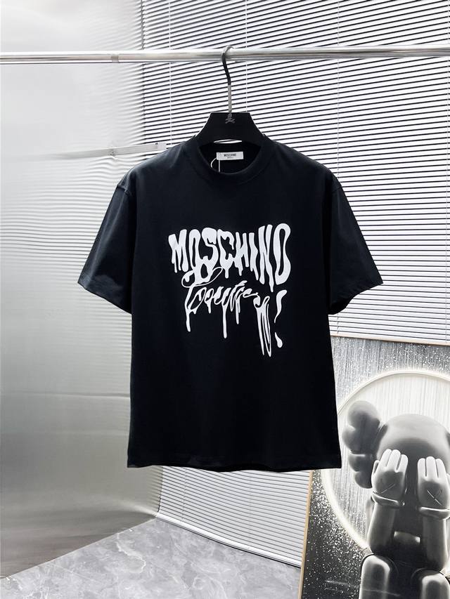 Moschino 2025 new round neck short-sleeved T-shirt, high-end version! Custom-ma