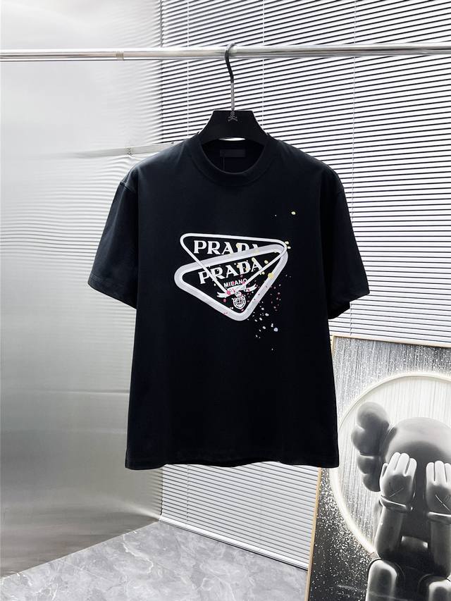 Prada 2025 new round neck short-sleeved T-shirt, high-end version! Custom-made