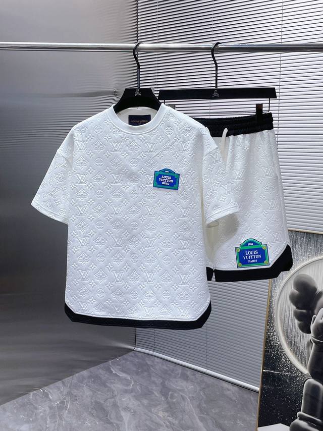 Louis Vuitton Lv 2025Ss Spring and Summer new casual short-sleeved shorts pants