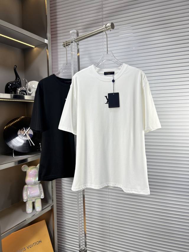 Lv*Louis Ss25 Summer new style chest printed round neck short-sleeved T-shirt, t