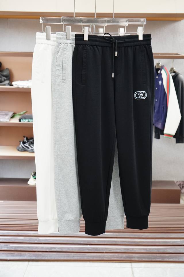 Valentino 12025 Spring and Summer Casual Pants A new interpretation of aestheti