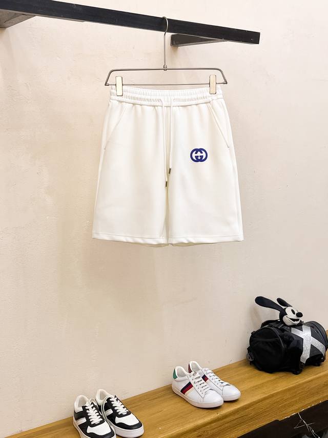 Gucci 2025 summer new men's casual shorts, high-end custom fabrics, breathable f
