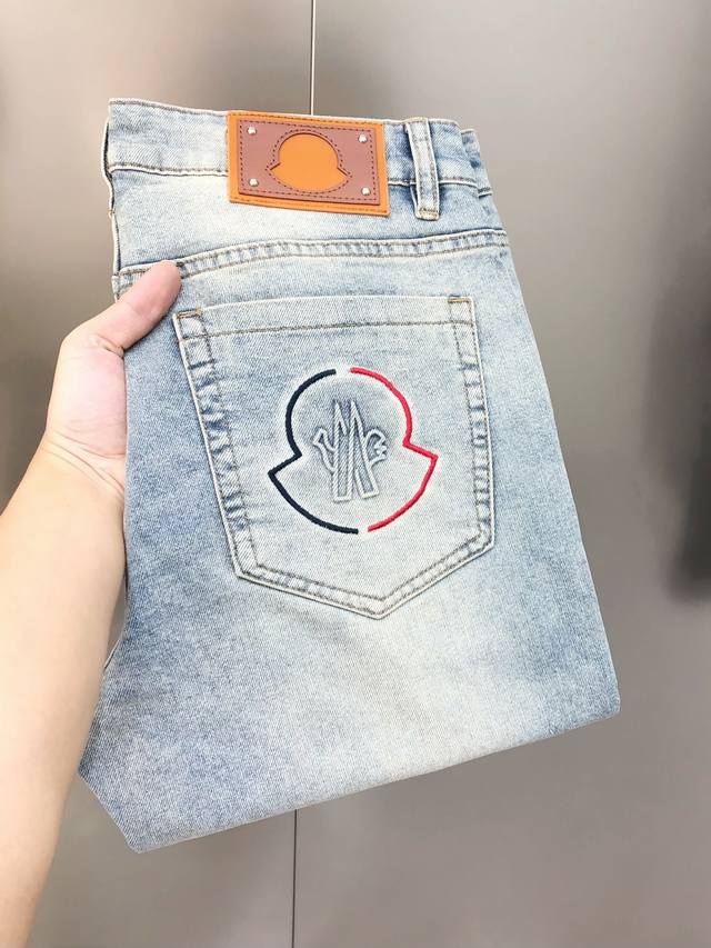 M*Ncler Moncler 2025 spring and summer new men's slim-fit jeans, official websit
