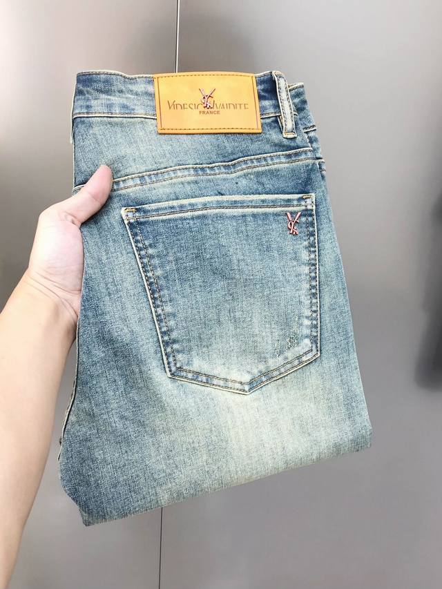 Ysl Saint Laurent 2025 spring and summer new men's slim-fit jeans, official webs