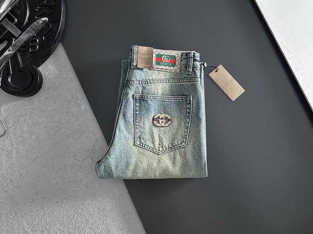 Gucci Gucci loose straight retro gradient jeans are a must-have for street cool.