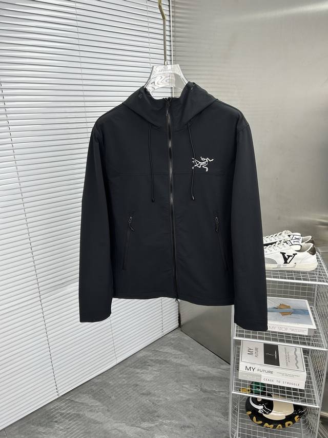 Arcteryx Arc'teryx specializes in new original men's jackets and outerwear. High