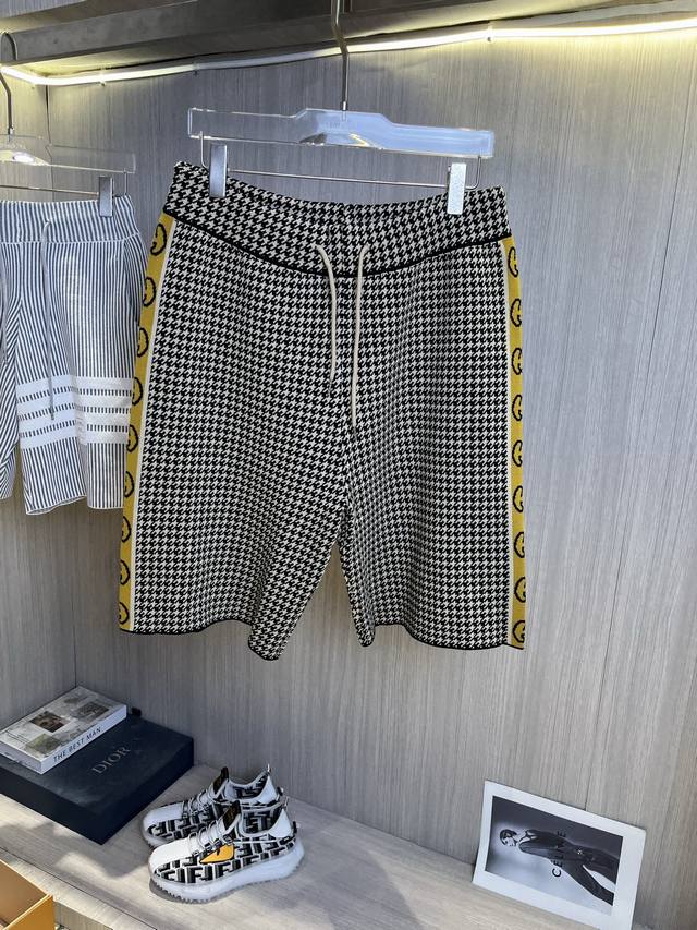 Gucci 2025Ss new knitted shorts, custom fabrics made of wafer fabric, jacquard k