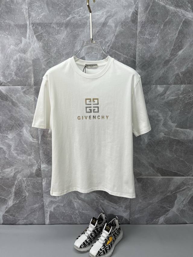 Givenchy Givenchy 2025Ss spring and summer latest short-sleeved T-shirt is out!