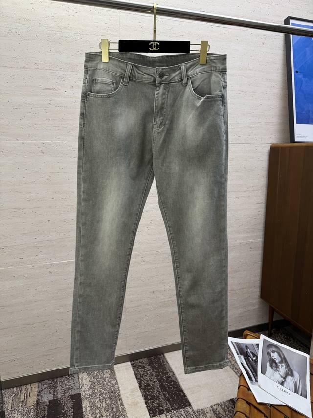 Lv25S Spring and Summer Men's Straight Jeans Made of cotton denim fabric, soft y
