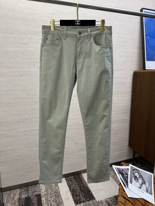 Giv25S Spring and Summer Men's Straight Jeans Made of cotton denim fabric, soft