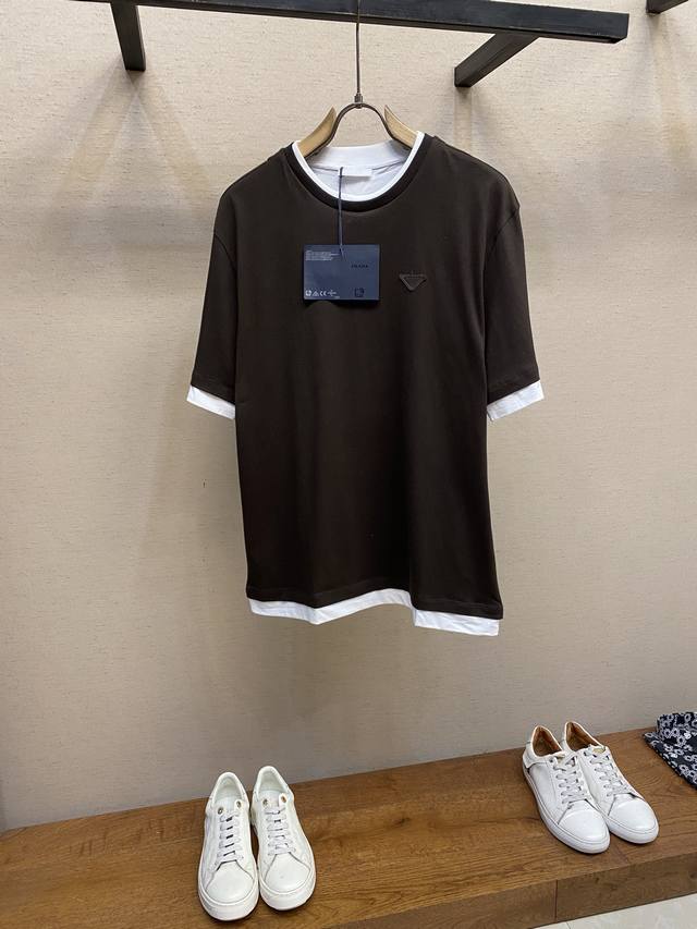 Prada, 25Ss color matching cotton round neck pullover short sleeve T-shirt, genu