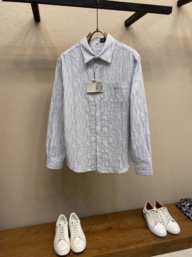 Loewe, striped wave texture long-sleeved shirt Fabric selection: Select triple g