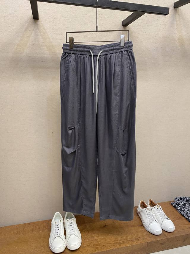 Gucci, Gg graphite gray Tencel linen casual pants with loose fit. How can summer