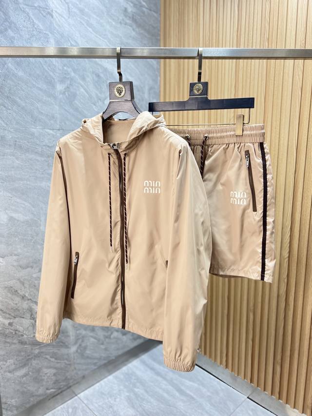 Tops and pants Miumiu 2025 spring and summer new products with three complete s