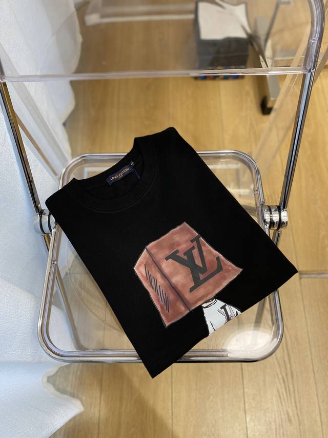 Louis Vuitton, 2025 new short-sleeved T-shirt, handsome and fashionable, top-lev