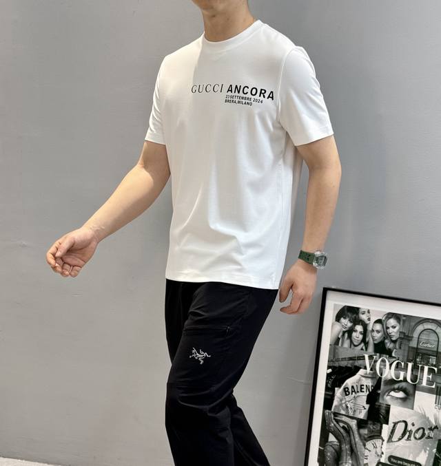 Gucc* Gucci 25S classic spring and summer round neck short sleeves. Simple basic